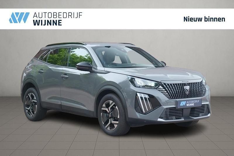 Grijs Gebruikt 2024 Peugeot 2008 Allure SUV | € 22.950 (Goede deal) - Afbeelding 1/4