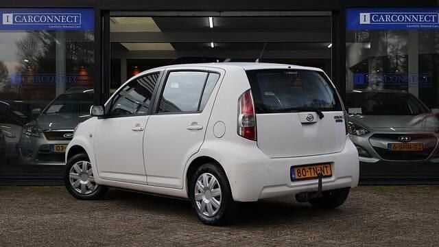 Occasion Daihatsu Sirion 69 PK (50 kW) 2006 Wit Hatchback