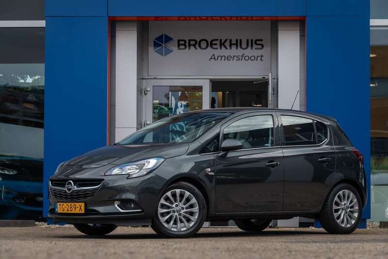 Grijs, metallic lak Gebruikt 2018 Opel Corsa Edition Hatchback | € 10.400 (Eerlijke prijs) - Afbeelding 1/4