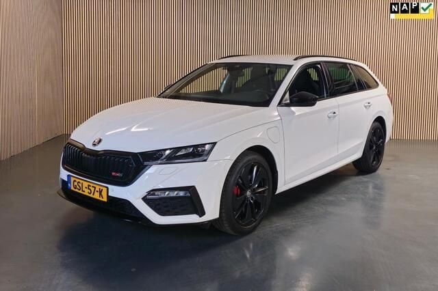 Wit Gebruikt 2022 Skoda Octavia Business Line Stationwagen | € 29.950 (Goede deal) - Afbeelding 1/4