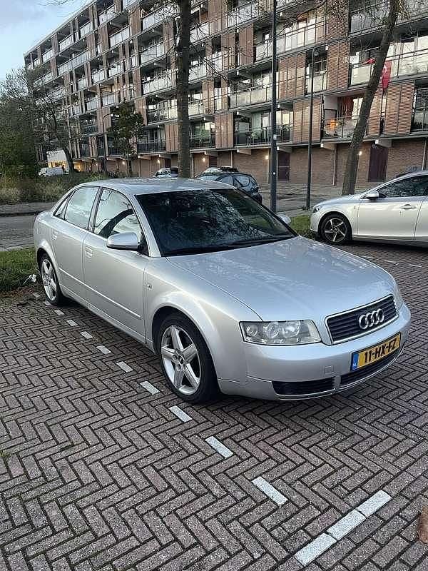 Gebruikt 2002 Audi A4 Sedan | € 1.900 (Eerlijke prijs) - Afbeelding 1/4