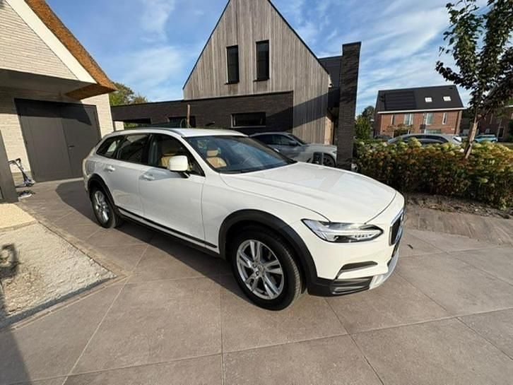 Gebruikt 2017 Volvo V90 CC Stationwagen | € 19.000 (Eerlijke prijs) - Afbeelding 1/4
