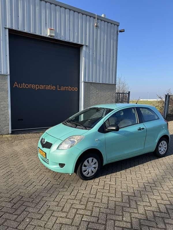 Occasion Toyota Yaris Terra 69 PK (50 kW) 2008 Groen MPV