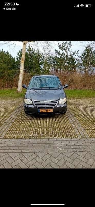 Grijs Gebruikt 2004 Chrysler Grand Voyager MPV | € 1.950 (Goede deal) - Afbeelding 1/4