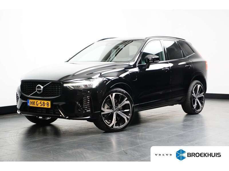 Zwart Nieuw 2024 Volvo XC60 Plus SUV | € 59.900 - Afbeelding 1/4
