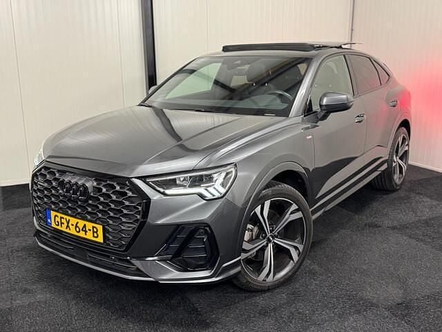 Grijs Gebruikt 2022 Audi Q3 Sportback S-Line SUV | € 46.995 (Goede deal) - Afbeelding 1/1