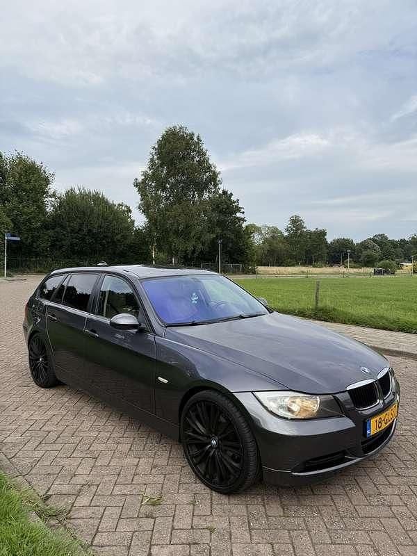 Gebruikt 2008 BMW 318 Sedan | € 3.200 (Eerlijke prijs) - Afbeelding 1/4