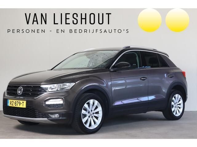 Bruin Gebruikt 2018 VW T-Roc Style SUV | € 18.650 (Iets duurder) - Afbeelding 1/4