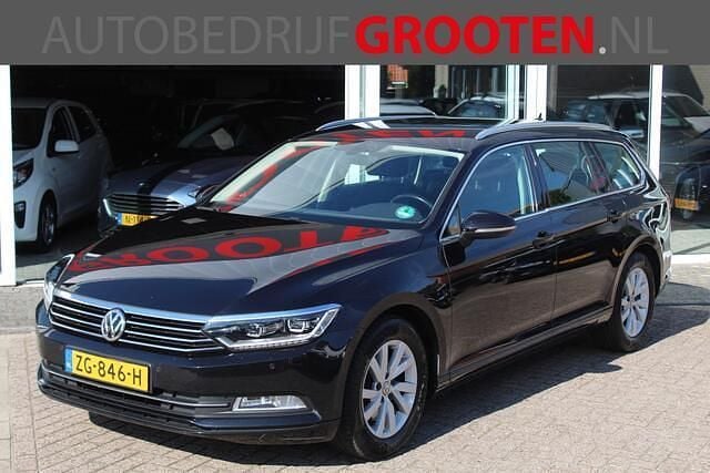 Zwart Gebruikt 2019 VW Passat Comfortline Stationwagen | € 15.999 (Super prijs) - Afbeelding 1/4