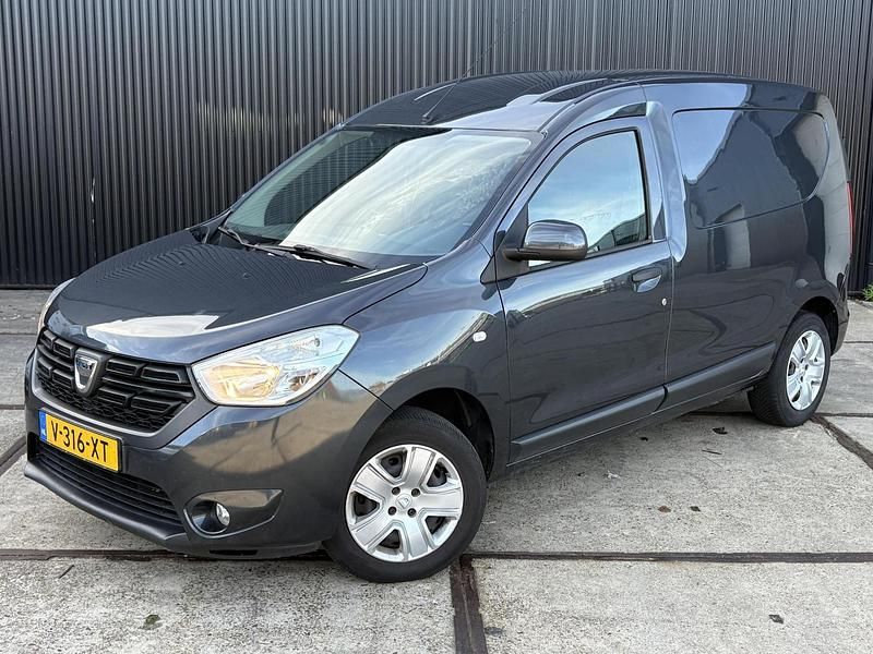 Occasion Dacia Dokker 90 PK (66 kW) 2019 Grijs MPV