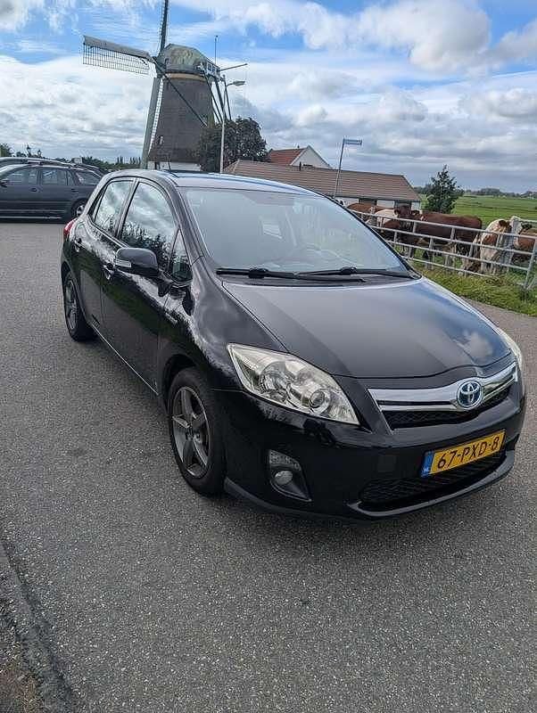 Gebruikt 2011 Toyota Auris Hybrid Executive Sedan | € 7.500 (Goede deal) - Afbeelding 1/4