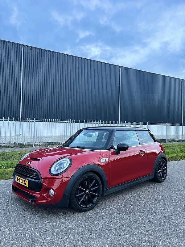 Rood Gebruikt 2015 Mini Cooper S Chili Hatchback | € 15.500 (Eerlijke prijs) - Afbeelding 1/4