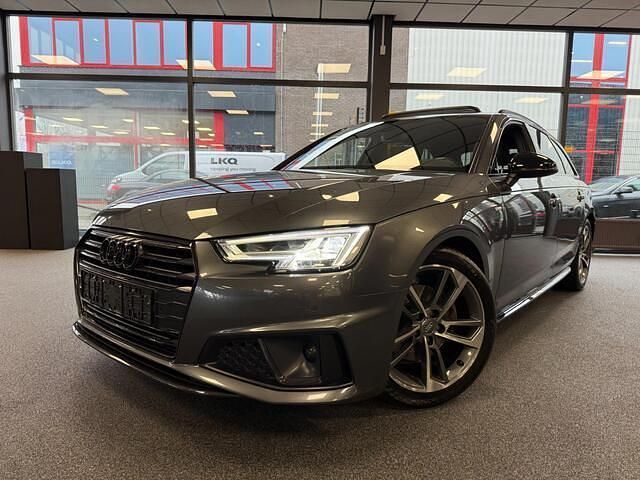 Grijs Occasion 2019 Audi A4 S-Line Stationwagen | € 25.950 (Eerlijke prijs) - Afbeelding 1/4