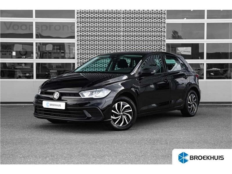 Zwart Gebruikt 2023 VW Polo Life Hatchback | € 20.845 (Eerlijke prijs) - Afbeelding 1/4