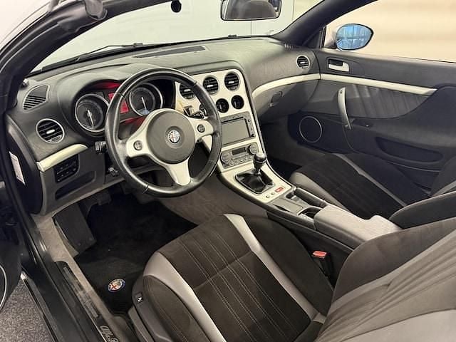 Occasion Alfa Romeo Spider 185 PK (136 kW) 2010 Grijs Cabriolet