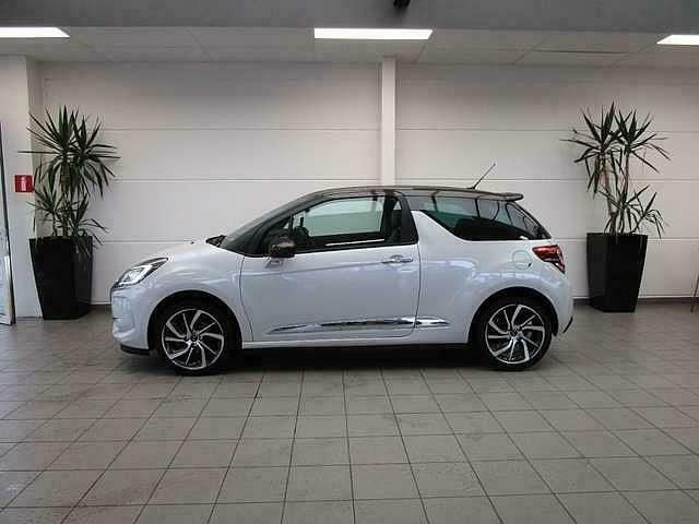 Wit Gebruikt 2016 Citroën DS3 Sport Chic Sedan | € 12.990 - Afbeelding 1/4