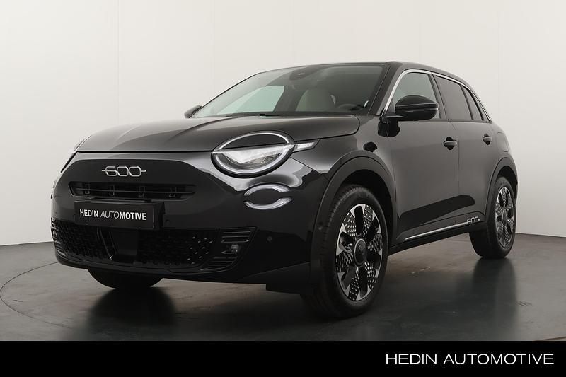 Zwart Nieuw 2025 Fiat 600 La Prima SUV | € 35.339 (Iets duurder) - Afbeelding 1/4