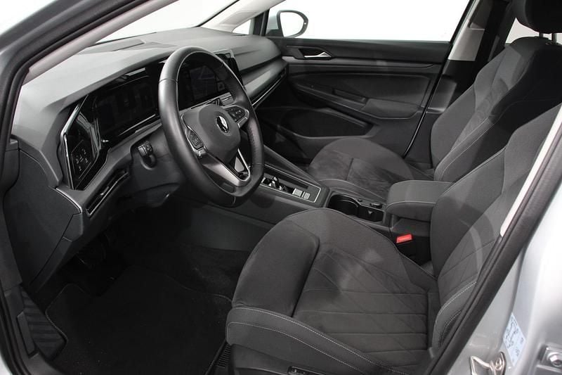 Occasion VW Golf VIII Style 2023 Zilver Hatchback