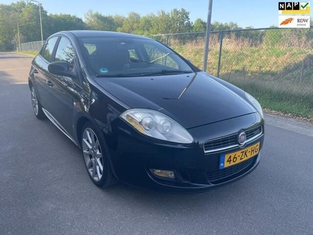 Zwart Gebruikt 2008 Fiat Bravo Sport Hatchback | € 1.950 - Afbeelding 1/4