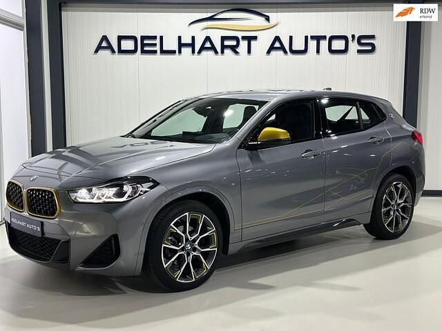 Grijs (metallic) Gebruikt 2023 BMW X2 Executive SUV | € 29.950 (Eerlijke prijs) - Afbeelding 1/4