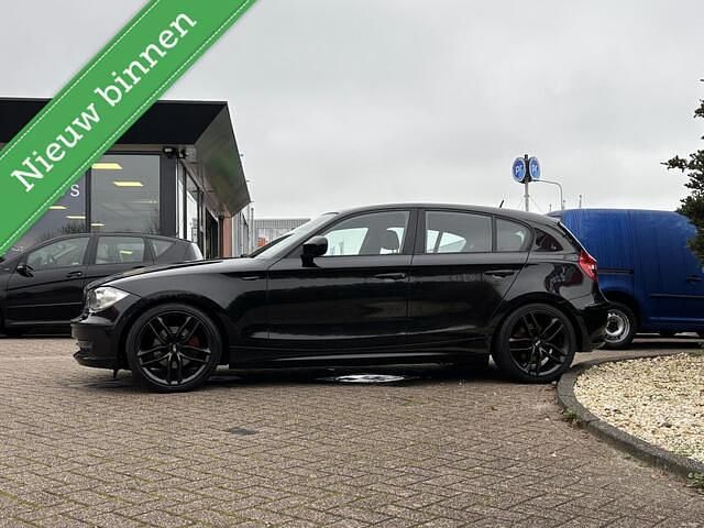 Occasion BMW 118 143 PK (105 kW) 2011 Zwart Hatchback