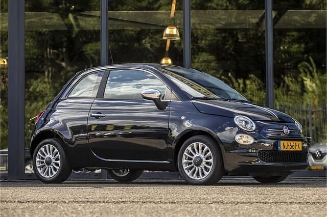 Zwart Gebruikt 2017 Fiat 500 Pop Star Hatchback | € 7.950 (Eerlijke prijs) - Afbeelding 1/4