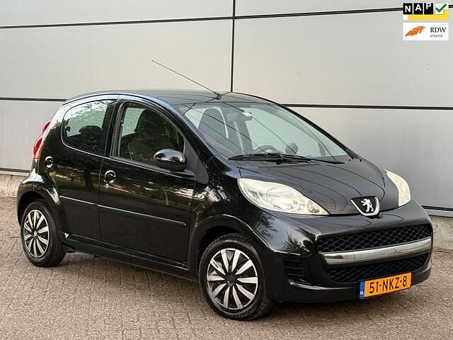 Zwart Gebruikt 2010 Peugeot 107 Hatchback | € 2.950 (Eerlijke prijs) - Afbeelding 1/4