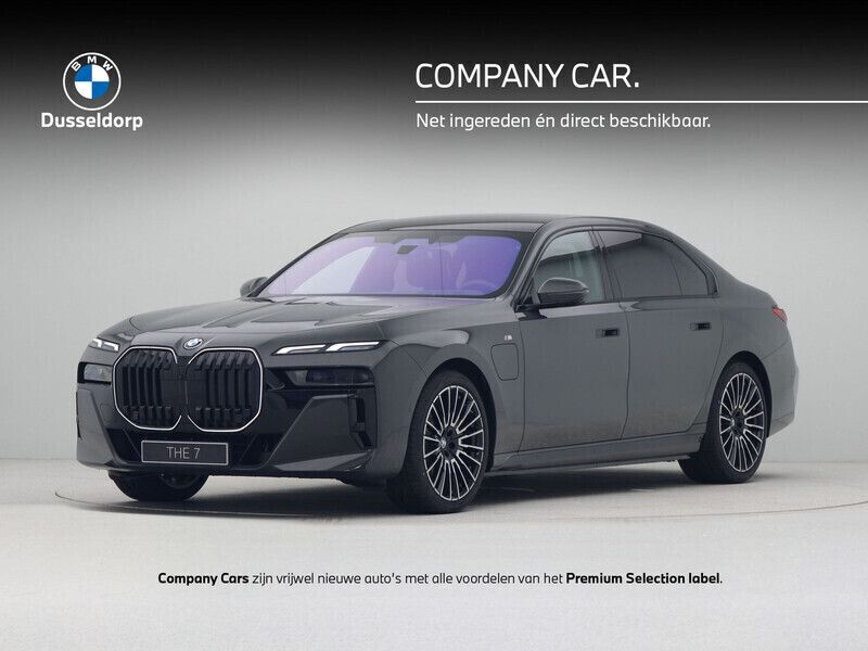 Grijs, metallic lak Nieuw 2025 BMW 750e Comfort Edition Sedan | € 157.506 - Afbeelding 1/4