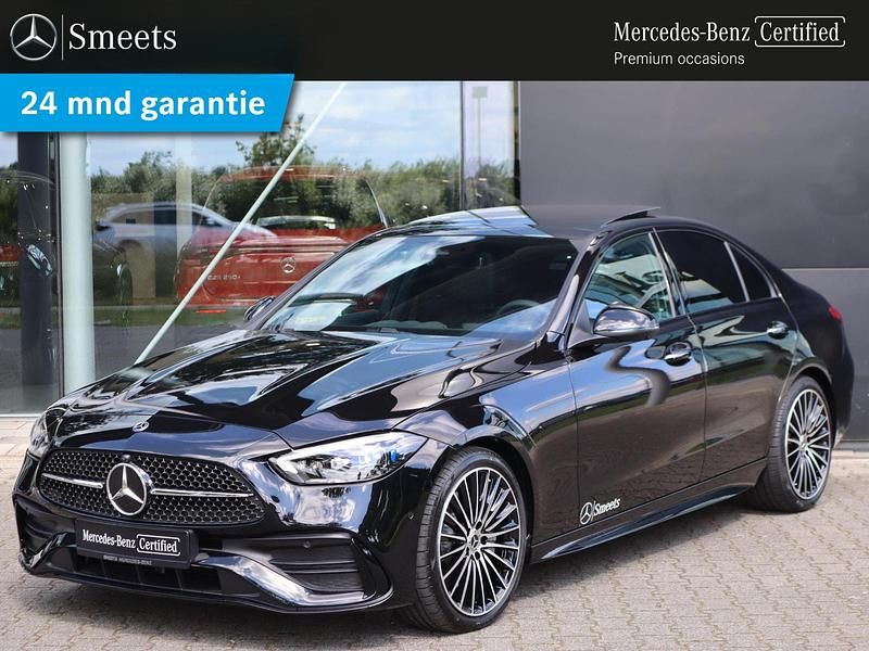 Zwart, metallic lak Gebruikt 2025 Mercedes C180 Business Sedan | € 58.444 (Duur) - Afbeelding 1/4