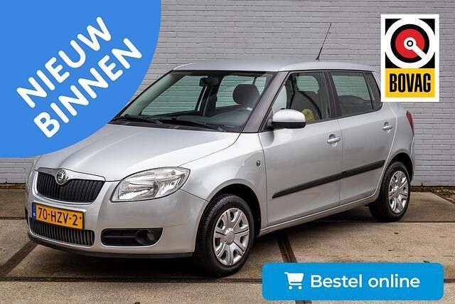 Grijs Gebruikt 2009 Skoda Fabia Ambition Hatchback | € 5.500 (Iets duurder) - Afbeelding 1/4