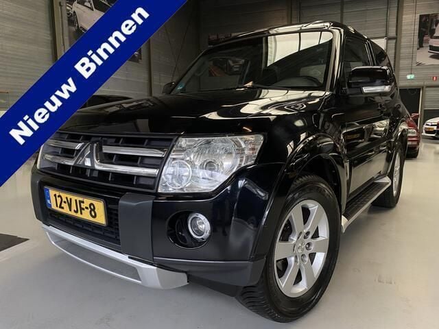 Zwart Gebruikt 2007 Mitsubishi Pajero Invite SUV | € 7.450 - Afbeelding 1/4