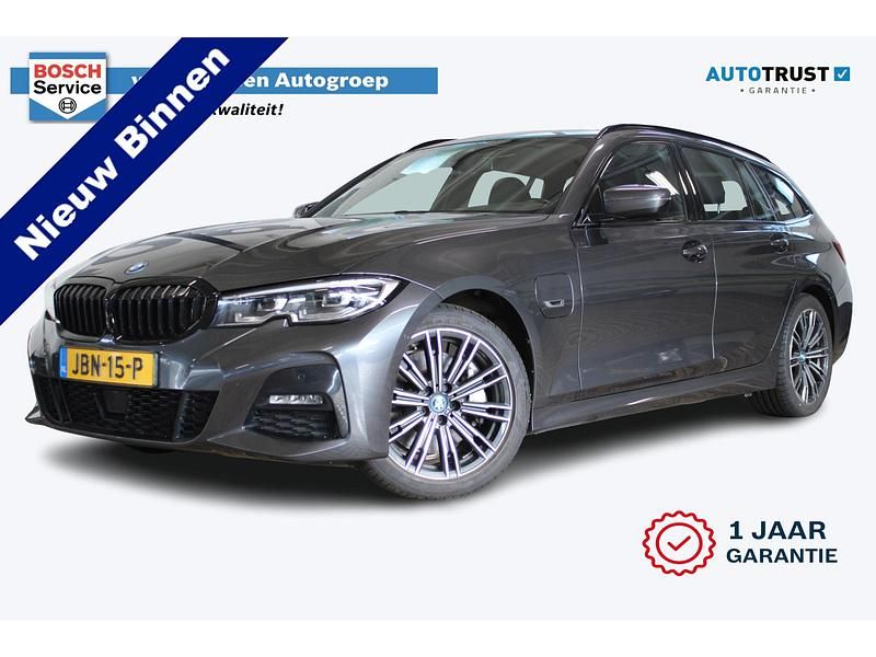 Grijs Gebruikt 2022 BMW 330 Stationwagen | € 29.950 (Goede deal) - Afbeelding 1/4