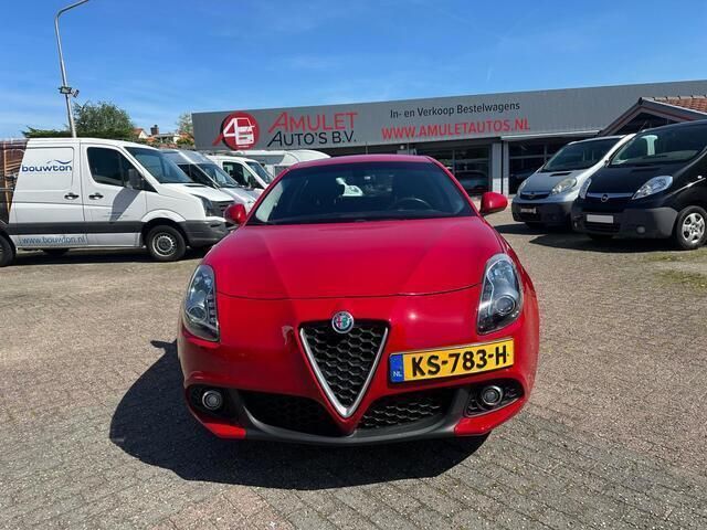 Rood Gebruikt 2016 Alfa Romeo Giulietta Super Hatchback | € 8.295 (Super prijs) - Afbeelding 1/4