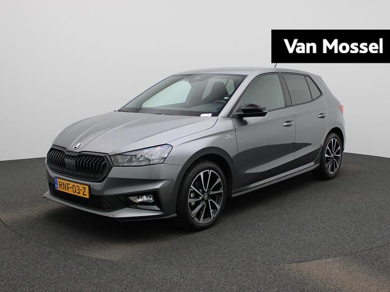 Grijs Gebruikt 2025 Skoda Fabia Monte Carlo Hatchback | € 26.900 (Iets duurder) - Afbeelding 1/4