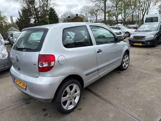 Occasion VW Fox Trendline 75 PK (55 kW) 2006 Grijs Hatchback