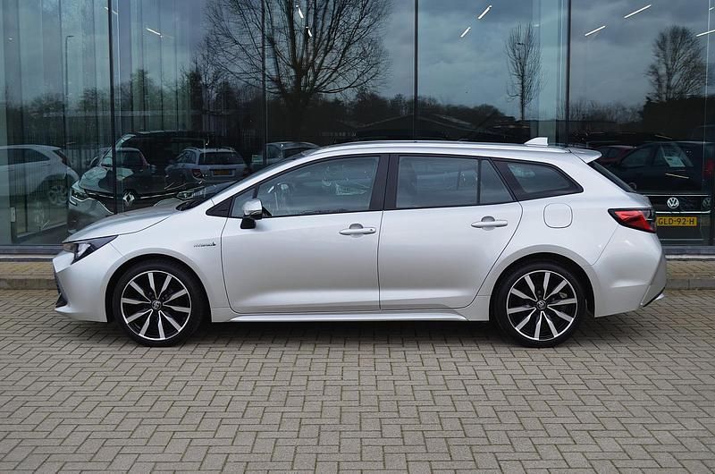 Occasion Toyota Corolla Comfort 2026 Zilver Stationwagen