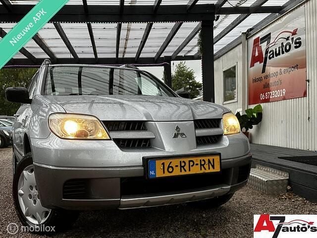 Grijs Gebruikt 2005 Mitsubishi Outlander SUV | € 2.699 (Eerlijke prijs) - Afbeelding 1/4
