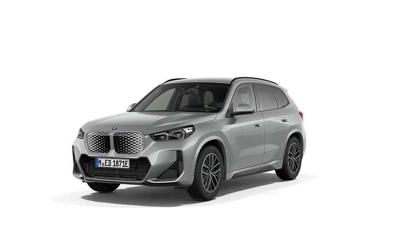 Zilver Nieuw 2025 BMW iX1 M Sport SUV | € 57.254 (Super prijs) - Afbeelding 1/4
