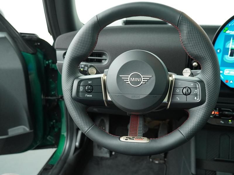 Nieuw Mini Cooper 156 PK (114 kW) 2025 Groen Hatchback