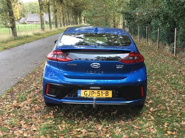 Occasion Hyundai Ioniq Comfort 140 PK (102 kW) 2016 Blauw Hatchback
