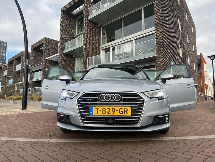 Gebruikt 2017 Audi e-tron SUV | € 16.750 - Afbeelding 1/1