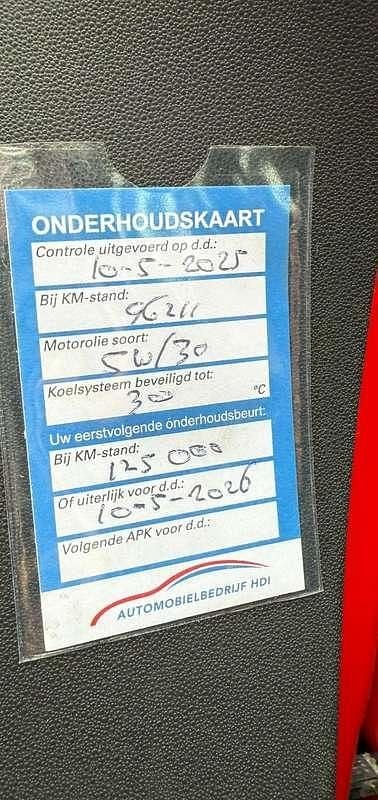 Rood Gebruikt 2016 Citroën C4 Cactus Hatchback | € 7.500 (Eerlijke prijs) - Afbeelding 1/4