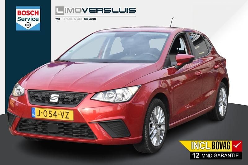 Rood (metallic) Occasion 2020 Seat Ibiza Business Hatchback | € 12.440 (Goede deal) - Afbeelding 1/4