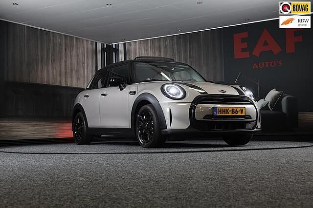 Grijs Gebruikt 2021 Mini Cooper Hatchback | € 23.850 (Iets duurder) - Afbeelding 1/3
