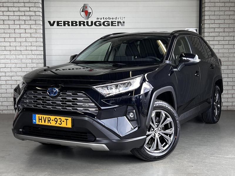 Zwart Gebruikt 2024 Toyota RAV4 Hybrid Team SUV | € 43.495 (Goede deal) - Afbeelding 1/4