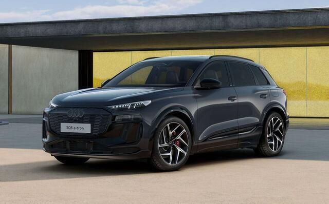 Grijs Gebruikt 2024 Audi SQ6 e-tron S-Line SUV | € 99.990 - Afbeelding 1/1