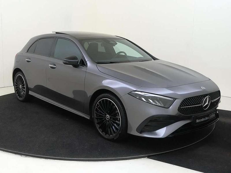 Occasion Mercedes A250 AMG line 218 PK (160 kW) 2023 Grijs Hatchback