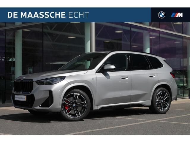 Zilver Gebruikt 2025 BMW X1 Executive SUV | € 59.950 - Afbeelding 1/4