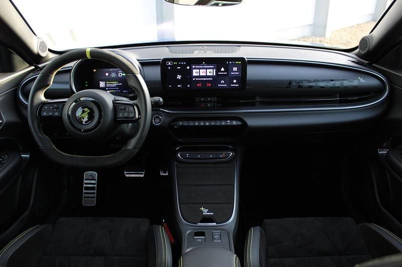 Occasion Abarth 600e Scorpionissima 205 kW (280 PK) 2025 Paars SUV