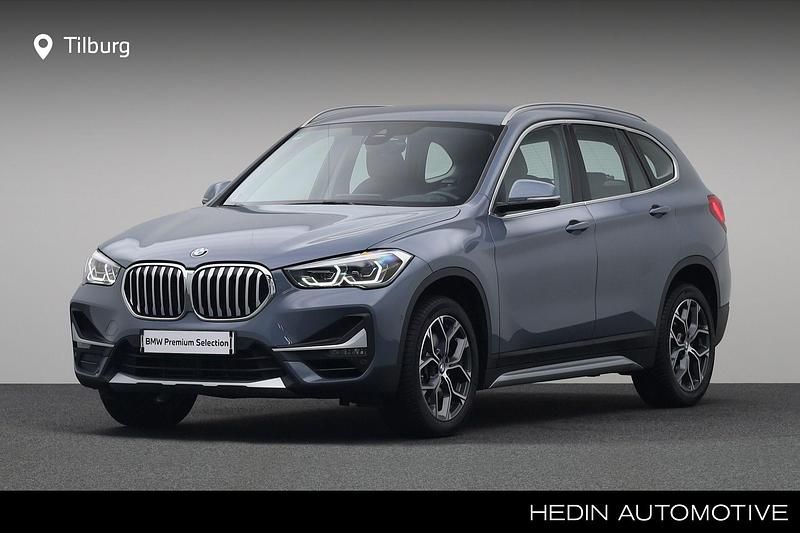 Grijs Gebruikt 2020 BMW X1 Executive SUV | € 31.880 (Iets duurder) - Afbeelding 1/4
